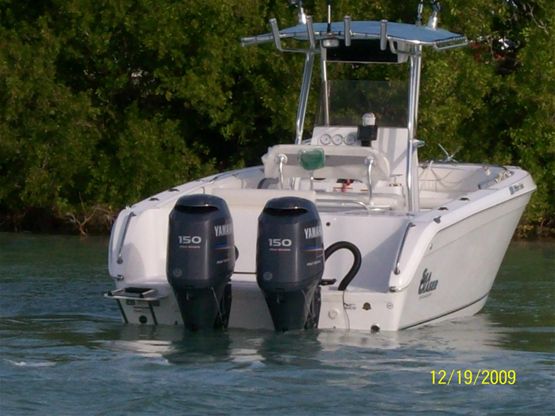2010  27ft SeaChaser CC Boat Rental